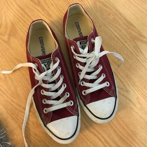 Maroon converse